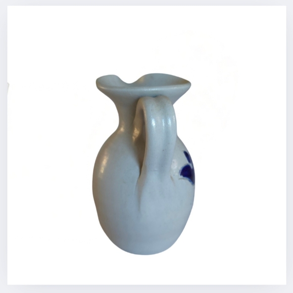 Williamsburg Pottery Vintage Gray +Blue Floral Salt Glazed 6 Inch Pitcher, Vase - Picture 3 of 10